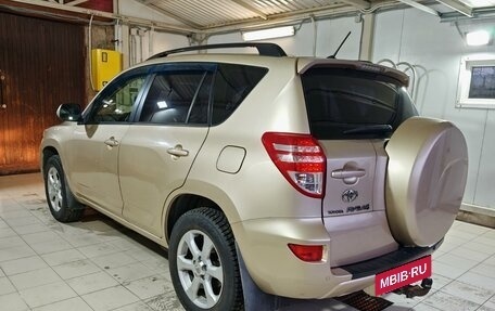 Toyota RAV4, 2011 год, 2 200 000 рублей, 4 фотография