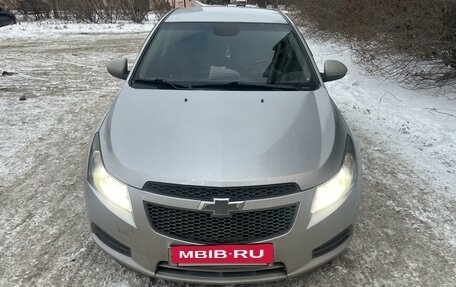 Chevrolet Cruze II, 2010 год, 610 000 рублей, 14 фотография