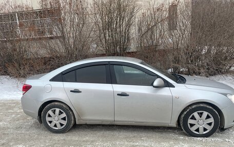 Chevrolet Cruze II, 2010 год, 610 000 рублей, 19 фотография