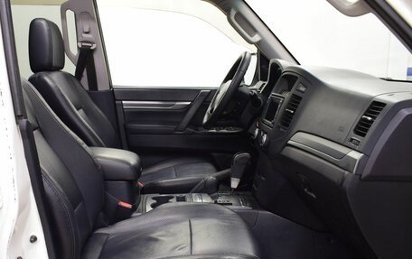 Mitsubishi Pajero IV, 2011 год, 1 630 000 рублей, 13 фотография