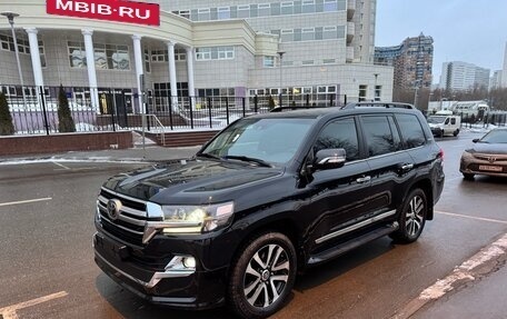 Toyota Land Cruiser 200, 2017 год, 6 500 000 рублей, 1 фотография