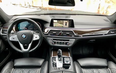 BMW 7 серия, 2019 год, 6 799 000 рублей, 13 фотография