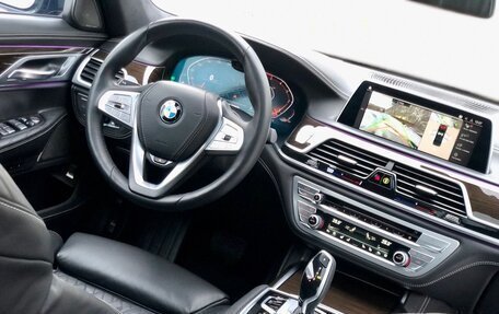 BMW 7 серия, 2019 год, 6 799 000 рублей, 12 фотография