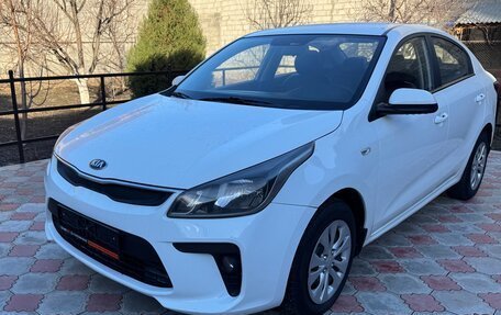 KIA Rio IV, 2020 год, 1 370 000 рублей, 3 фотография