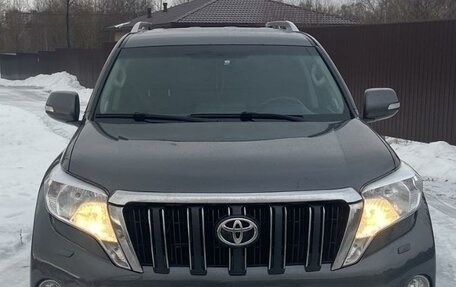 Toyota Land Cruiser Prado 150 рестайлинг 2, 2015 год, 4 099 000 рублей, 1 фотография