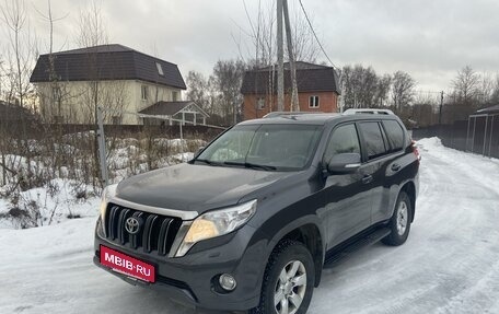 Toyota Land Cruiser Prado 150 рестайлинг 2, 2015 год, 4 099 000 рублей, 3 фотография