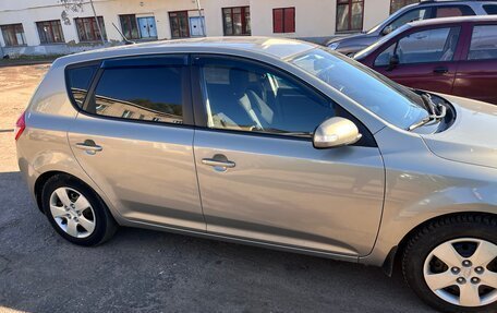 KIA cee'd I рестайлинг, 2010 год, 780 000 рублей, 7 фотография