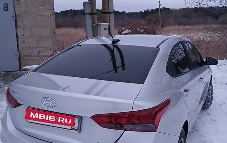 Hyundai Solaris II рестайлинг, 2017 год, 1 290 000 рублей, 3 фотография