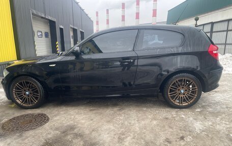 BMW 1 серия, 2007 год, 775 000 рублей, 10 фотография