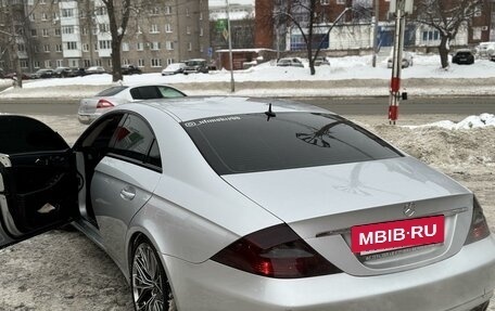 Mercedes-Benz CLS, 2005 год, 950 000 рублей, 2 фотография