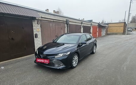 Toyota Camry, 2019 год, 2 850 000 рублей, 5 фотография