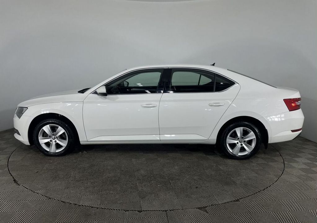 Skoda Superb III, 2018 год, 1 999 000 рублей, 5 фотография