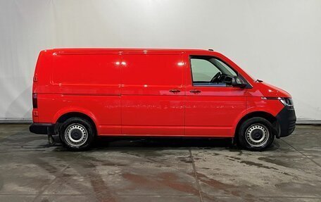 Volkswagen Transporter T6 рестайлинг, 2021 год, 3 699 000 рублей, 7 фотография