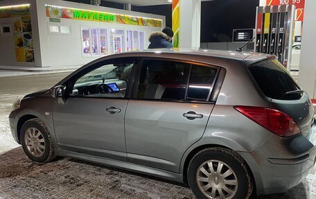 Nissan Tiida, 2010 год, 865 000 рублей, 23 фотография