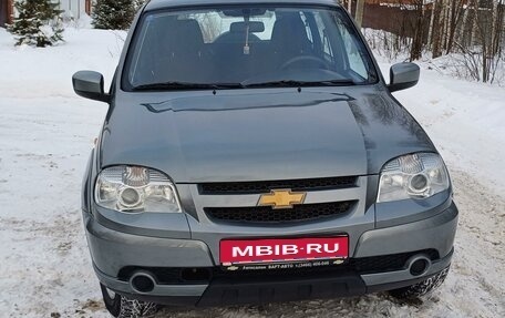 Chevrolet Niva I рестайлинг, 2019 год, 830 000 рублей, 1 фотография