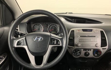 Hyundai i20 IB рестайлинг, 2010 год, 660 000 рублей, 10 фотография