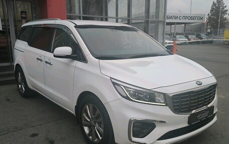 KIA Carnival III, 2019 год, 3 100 000 рублей, 3 фотография