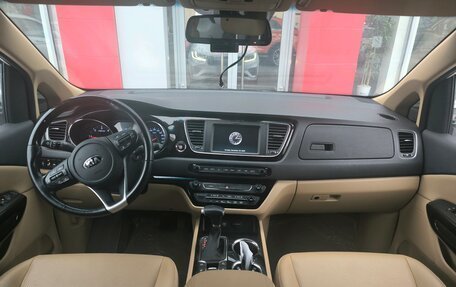 KIA Carnival III, 2019 год, 3 100 000 рублей, 11 фотография