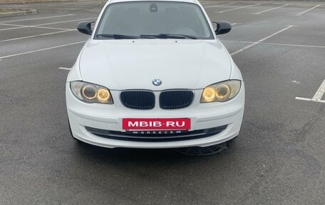 BMW 1 серия, 2010 год, 680 000 рублей, 10 фотография