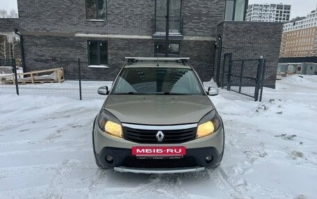 Renault Sandero I, 2013 год, 680 000 рублей, 2 фотография