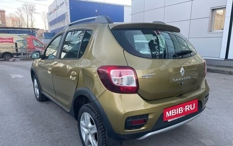 Renault Sandero II рестайлинг, 2015 год, 849 000 рублей, 3 фотография