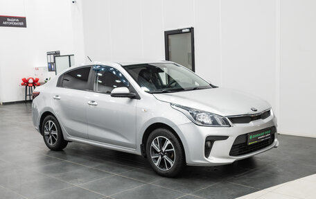 KIA Rio IV, 2018 год, 1 365 000 рублей, 4 фотография