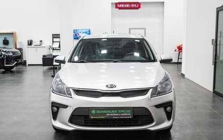 KIA Rio IV, 2018 год, 1 365 000 рублей, 2 фотография