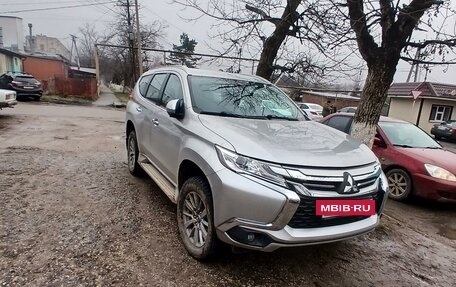 Mitsubishi Pajero Sport III рестайлинг, 2017 год, 4 000 000 рублей, 2 фотография