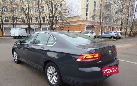 Volkswagen Passat B8 рестайлинг, 2018 год, 2 150 000 рублей, 14 фотография