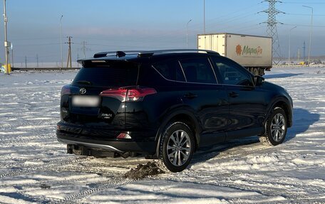 Toyota RAV4, 2018 год, 3 000 000 рублей, 3 фотография