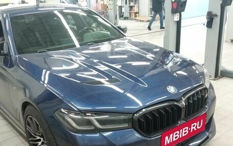 BMW 5 серия, 2018 год, 4 056 000 рублей, 2 фотография