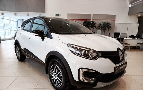 Renault Kaptur I рестайлинг, 2017 год, 1 649 000 рублей, 3 фотография