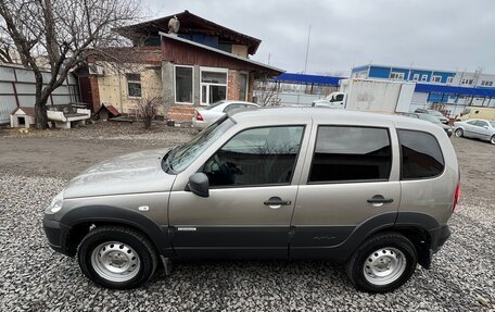 Chevrolet Niva I рестайлинг, 2017 год, 870 000 рублей, 11 фотография