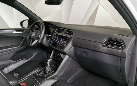 Volkswagen Tiguan II, 2021 год, 4 297 700 рублей, 9 фотография