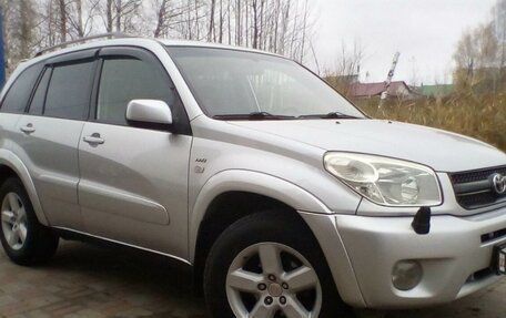 Toyota RAV4, 2003 год, 825 000 рублей, 2 фотография