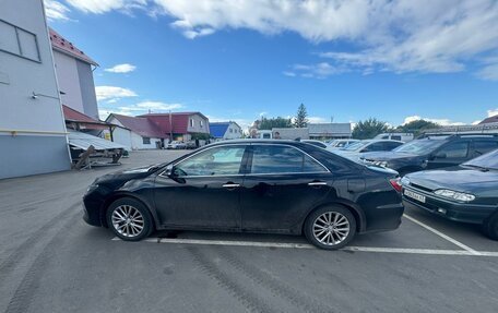 Toyota Camry, 2017 год, 3 390 000 рублей, 4 фотография