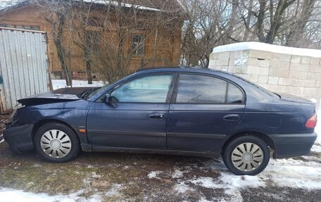 Toyota Avensis III рестайлинг, 2000 год, 200 000 рублей, 2 фотография