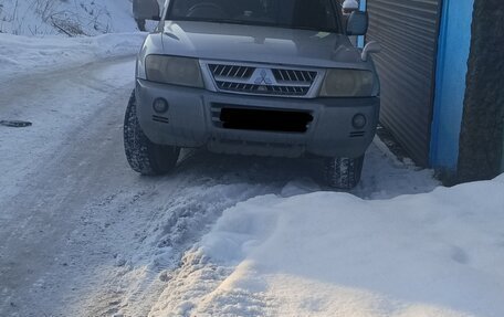 Mitsubishi Pajero III рестайлинг, 2002 год, 1 000 000 рублей, 2 фотография