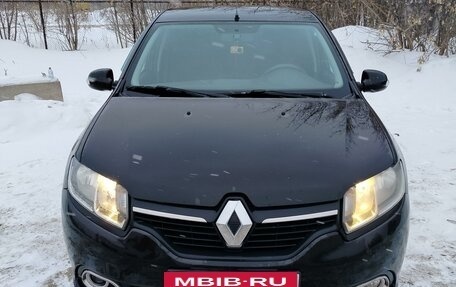 Renault Logan II, 2016 год, 750 000 рублей, 10 фотография