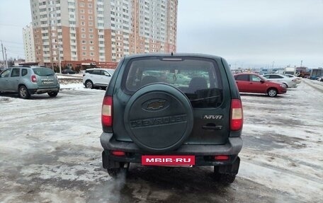 Chevrolet Niva I рестайлинг, 2004 год, 300 000 рублей, 5 фотография