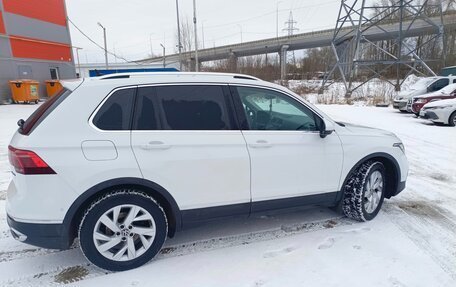 Volkswagen Tiguan II, 2021 год, 3 750 000 рублей, 6 фотография