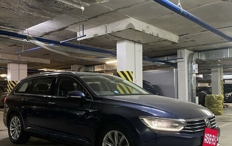 Volkswagen Passat B8 рестайлинг, 2015 год, 1 740 000 рублей, 8 фотография