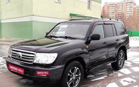 Toyota Land Cruiser 100 рестайлинг 2, 2006 год, 1 850 000 рублей, 3 фотография