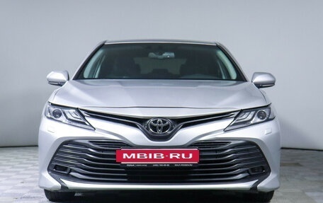 Toyota Camry, 2019 год, 2 049 000 рублей, 2 фотография