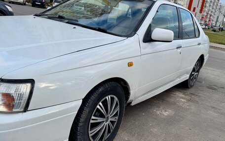 Nissan Bluebird XI, 1998 год, 245 000 рублей, 2 фотография