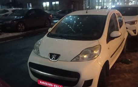 Peugeot 107 I рестайлинг, 2011 год, 420 000 рублей, 1 фотография