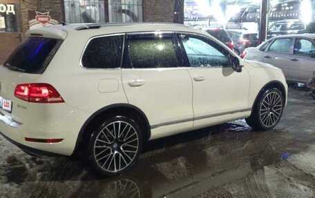 Volkswagen Touareg III, 2011 год, 2 200 000 рублей, 5 фотография