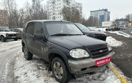 Chevrolet Niva I рестайлинг, 2005 год, 229 000 рублей, 2 фотография