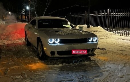 Dodge Challenger III рестайлинг 2, 2019 год, 4 200 000 рублей, 3 фотография