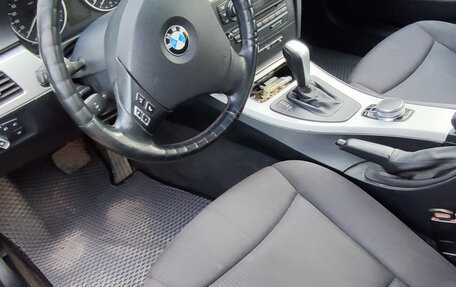 BMW 3 серия, 2009 год, 1 400 000 рублей, 2 фотография